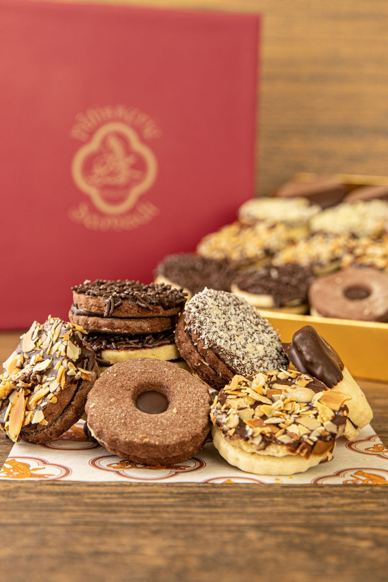 Petit Four Mix image 0